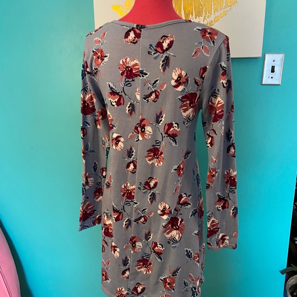 FLORAL DRESS 💙👗 - Picture 4 of 5